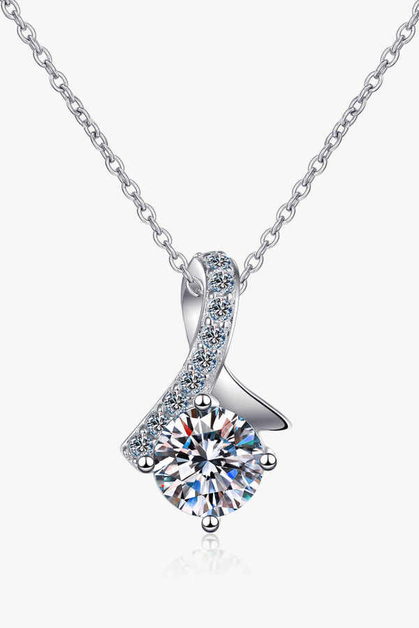 1 Carat Diamond Pendant Necklace - Unique and Chic