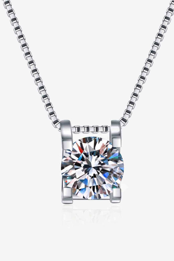 1 Carat Round Pendant Diamond Necklace